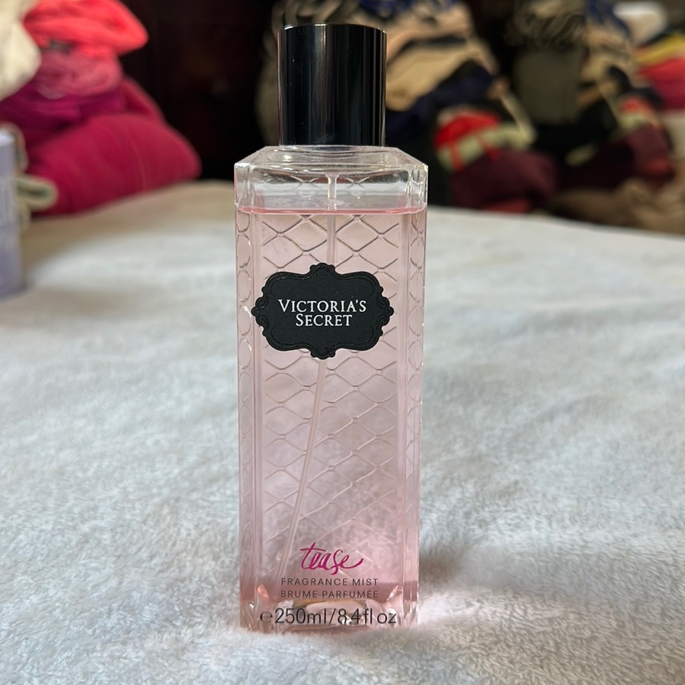 Victoria’s Secret Tease fragrance mist